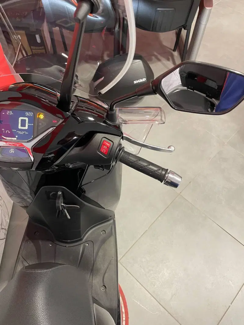 Honda SH 350 (2021 - 24) (15)