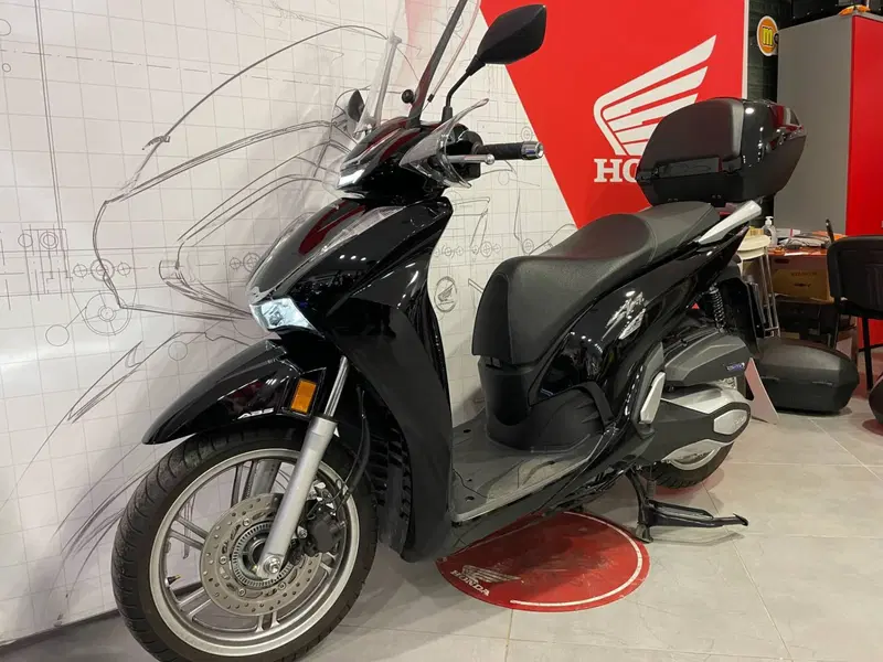 Honda SH 350 (2021 - 24) (2)