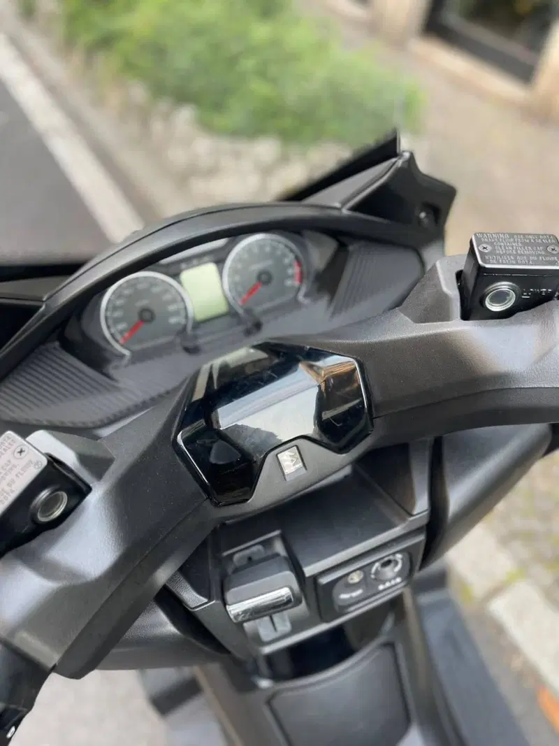 Suzuki Burgman AN 400 (2017 - 20) (2)