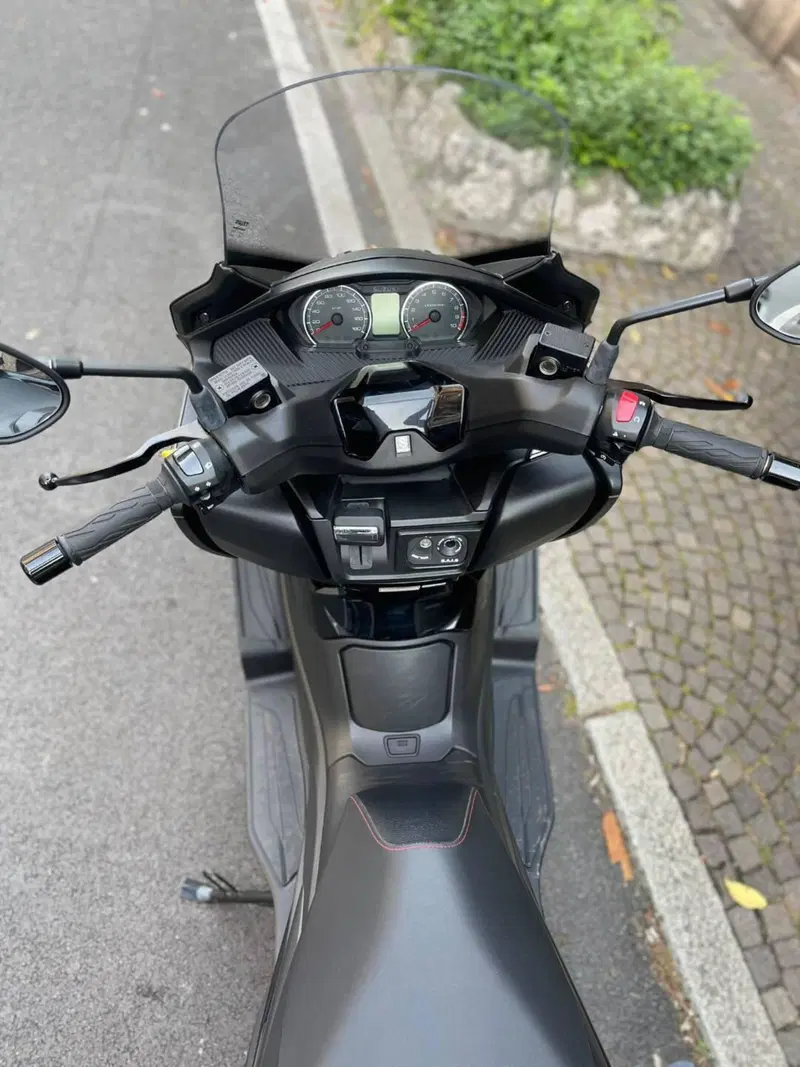 Suzuki Burgman AN 400 (2017 - 20) (4)