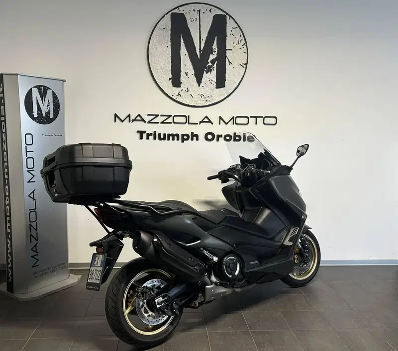 Yamaha T-Max 560 Tech Max (2021) (2)