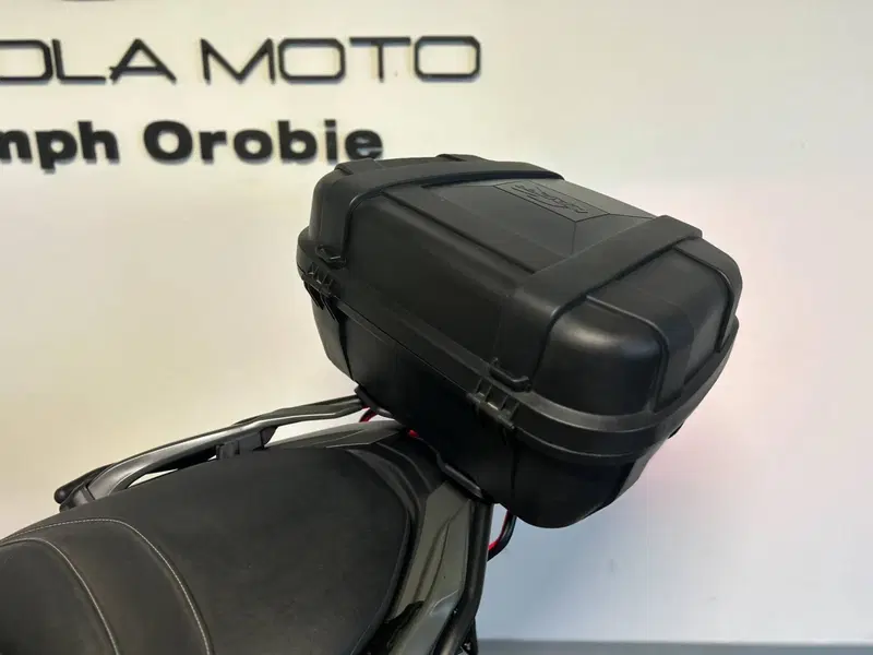 Yamaha T-Max 560 Tech Max (2021) (11)