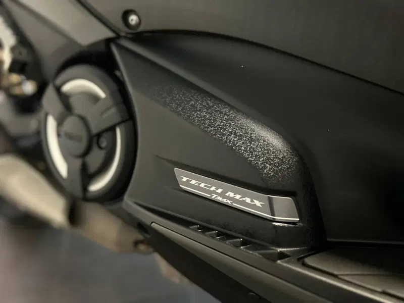 Yamaha T-Max 560 Tech Max (2021) (13)