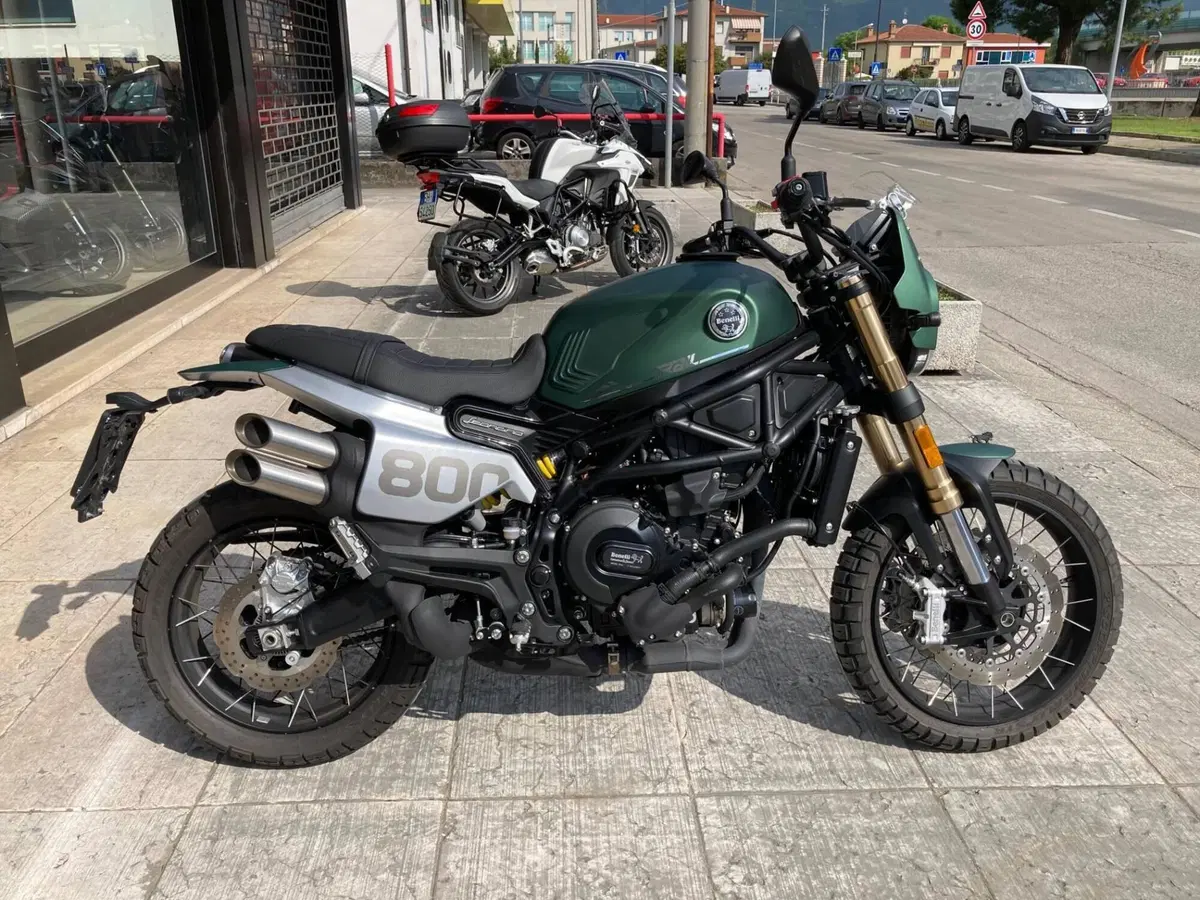 Benelli Leoncino 800 Trail (2022 - 26)