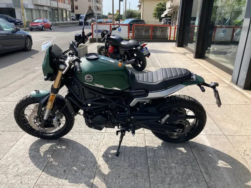 Benelli Leoncino 800 Trail (2022 - 26) (2)