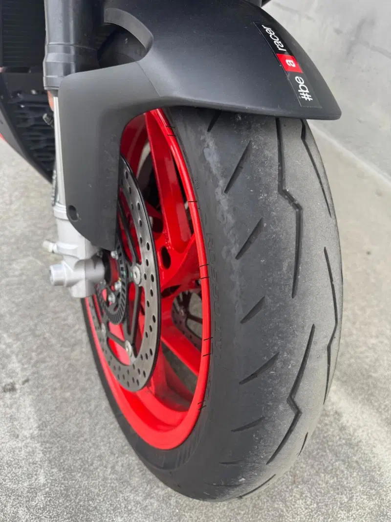 Aprilia Tuono 660 Factory (2022 - 24) (3)