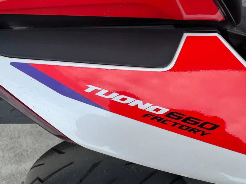 Aprilia Tuono 660 Factory (2022 - 24) (5)