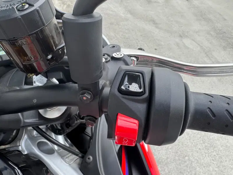 Aprilia Tuono 660 Factory (2022 - 24) (8)