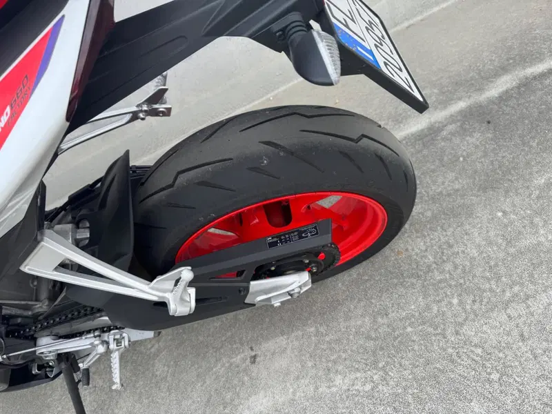 Aprilia Tuono 660 Factory (2022 - 24) (11)