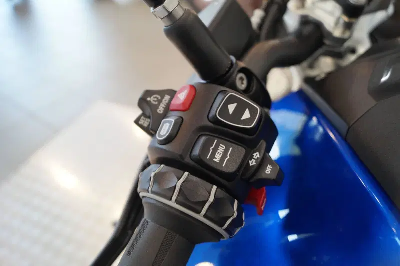 Bmw R 1300 R (2026) (13)