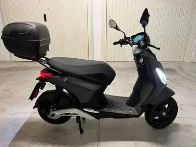 Piaggio 1 Active Feng Chen Wang (2022 - 24) usata