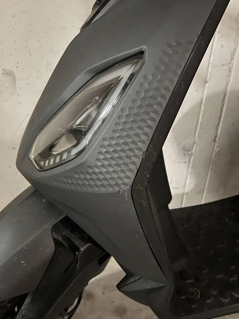 Piaggio 1 Active Feng Chen Wang (2022 - 24) (8)