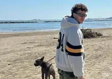 Bezzecchi: Una volta mi sono rovesciato addosso 20 kg di olio esausto, sembravo uno di quei poveri uccelli che si vedono nei documentari