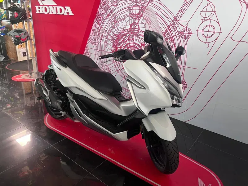 Honda Forza 300 ABS (2018 - 20) (2)