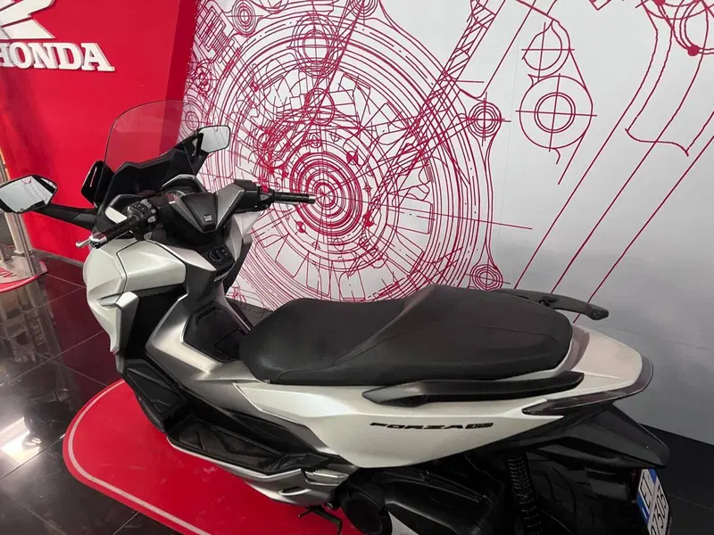 Honda Forza 300 ABS (2018 - 20) (8)