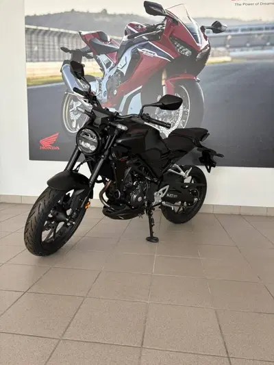 Honda CB 300 R (2022 - 26) usata