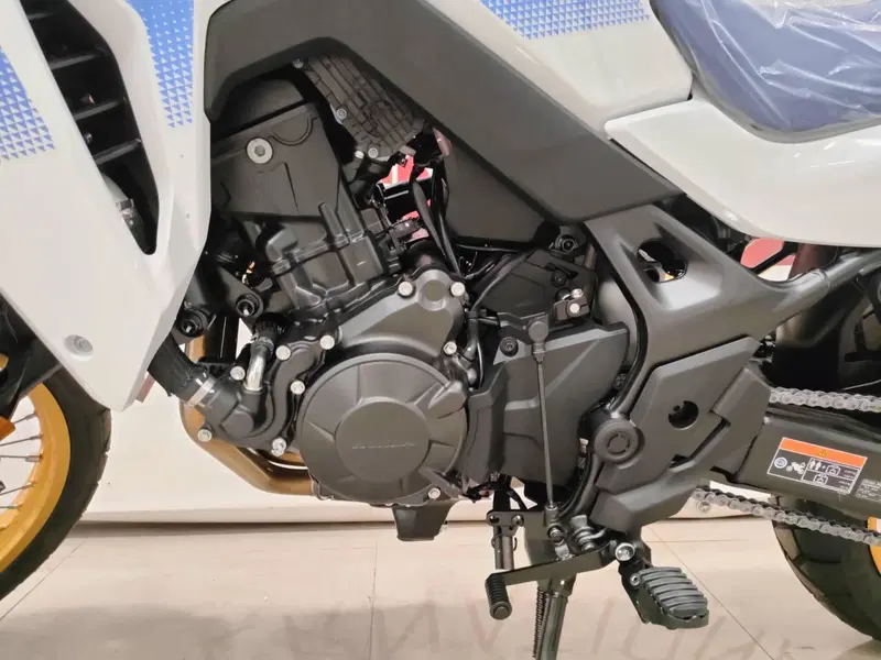Honda Transalp XL750 (2025) (6)