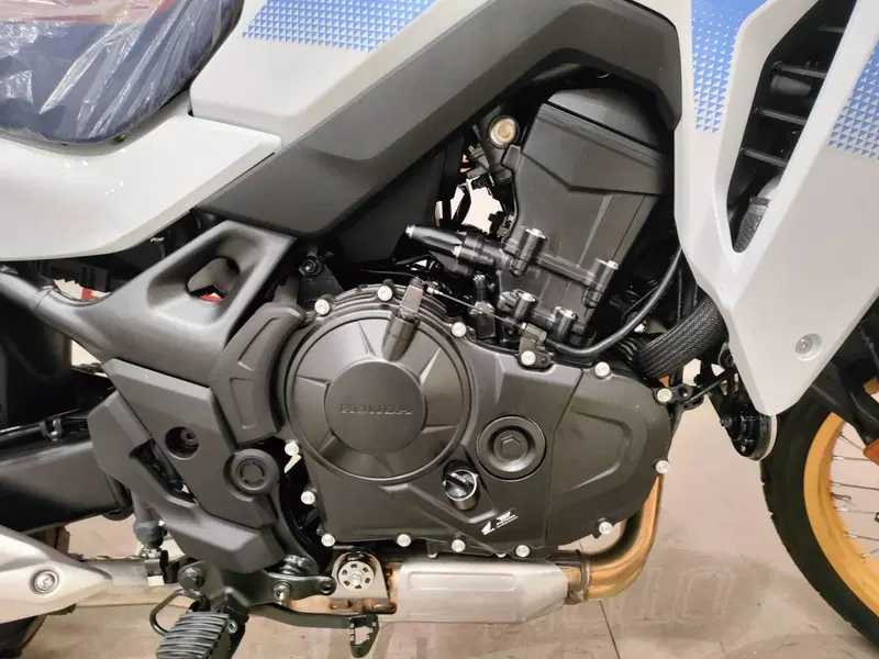 Honda Transalp XL750 (2025) (9)