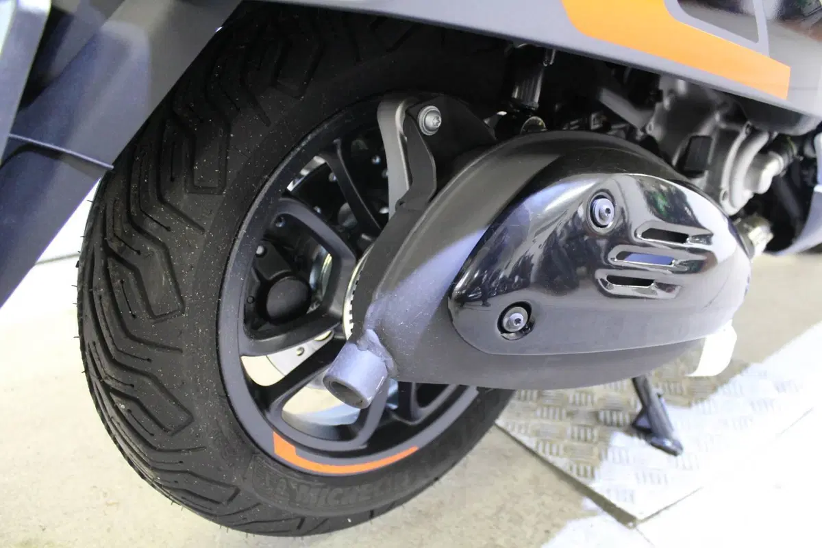Vespa GTS 310 Supersport (2025 - 26) (6)