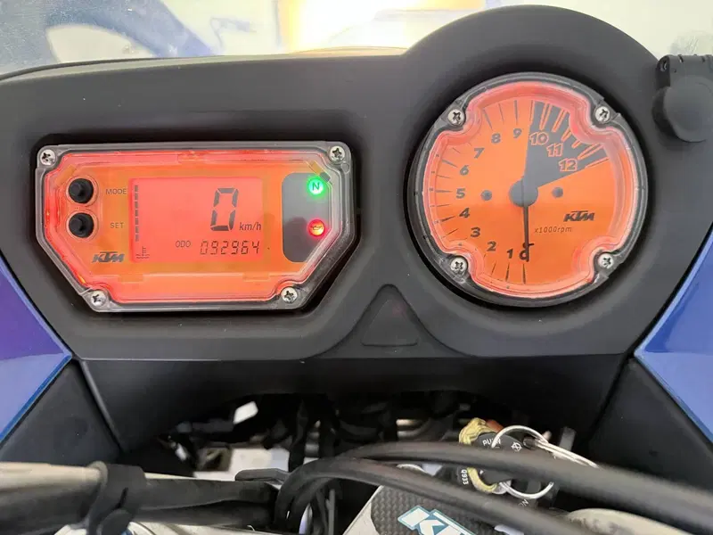 KTM 990 Adventure (2006 - 08) (6)