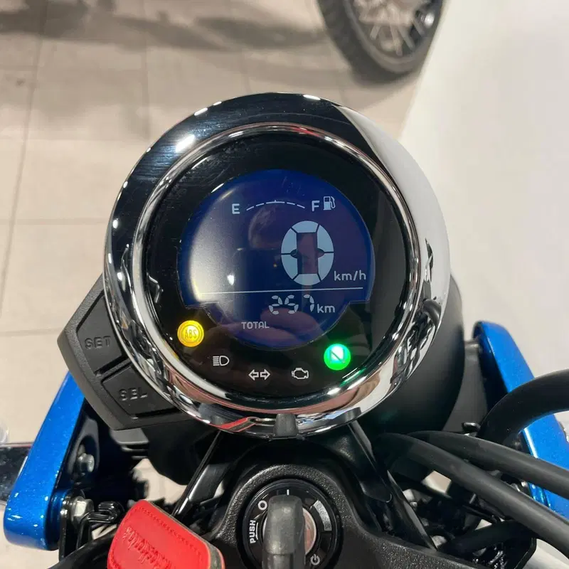 Honda Dax 125 (2025 - 26) (4)