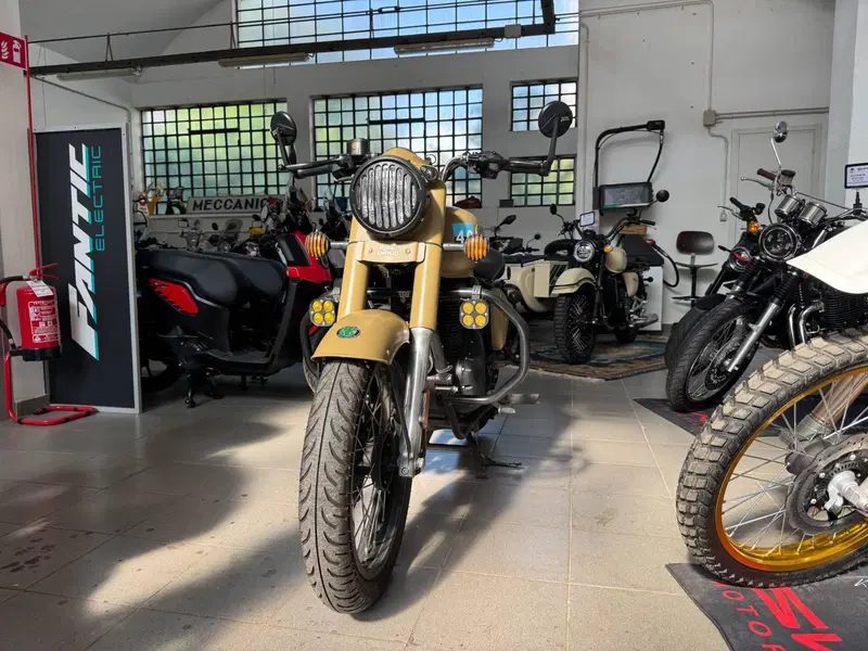 Royal Enfield Classic 350 (2021 - 26) (2)