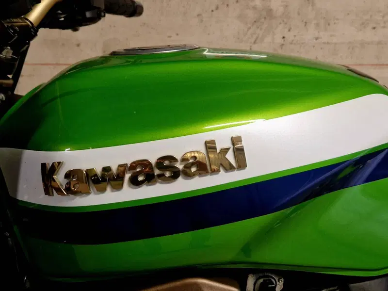 Kawasaki ZRX 1200 R (2000 - 06) (2)