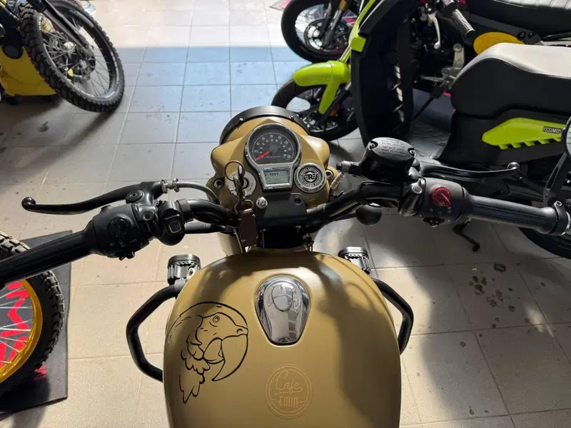 Royal Enfield Classic 350 (2021 - 26) (6)