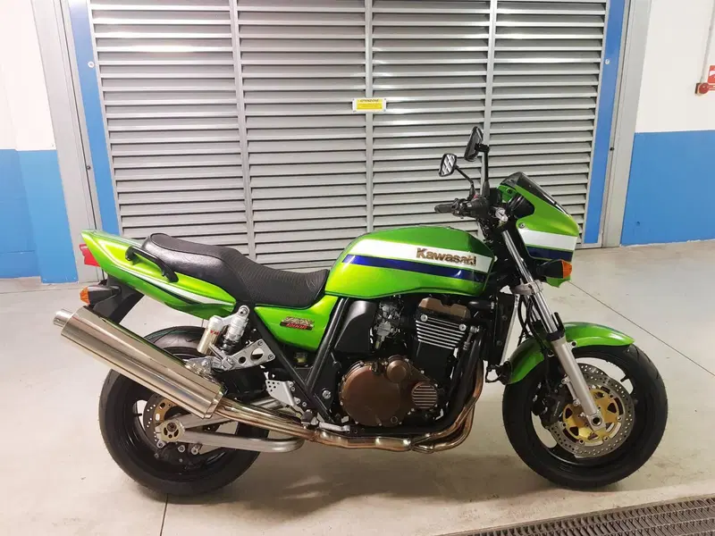 Kawasaki ZRX 1200 R (2000 - 06) (8)