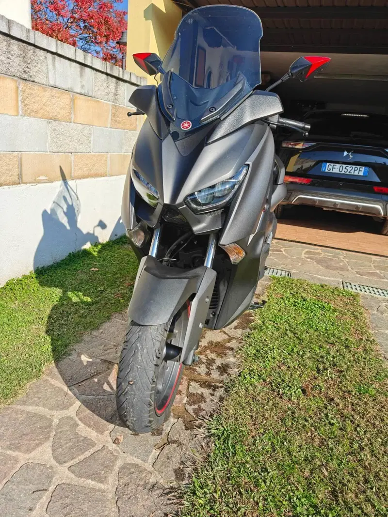 Yamaha X-Max 300 Iron Max (2019 - 20) (3)