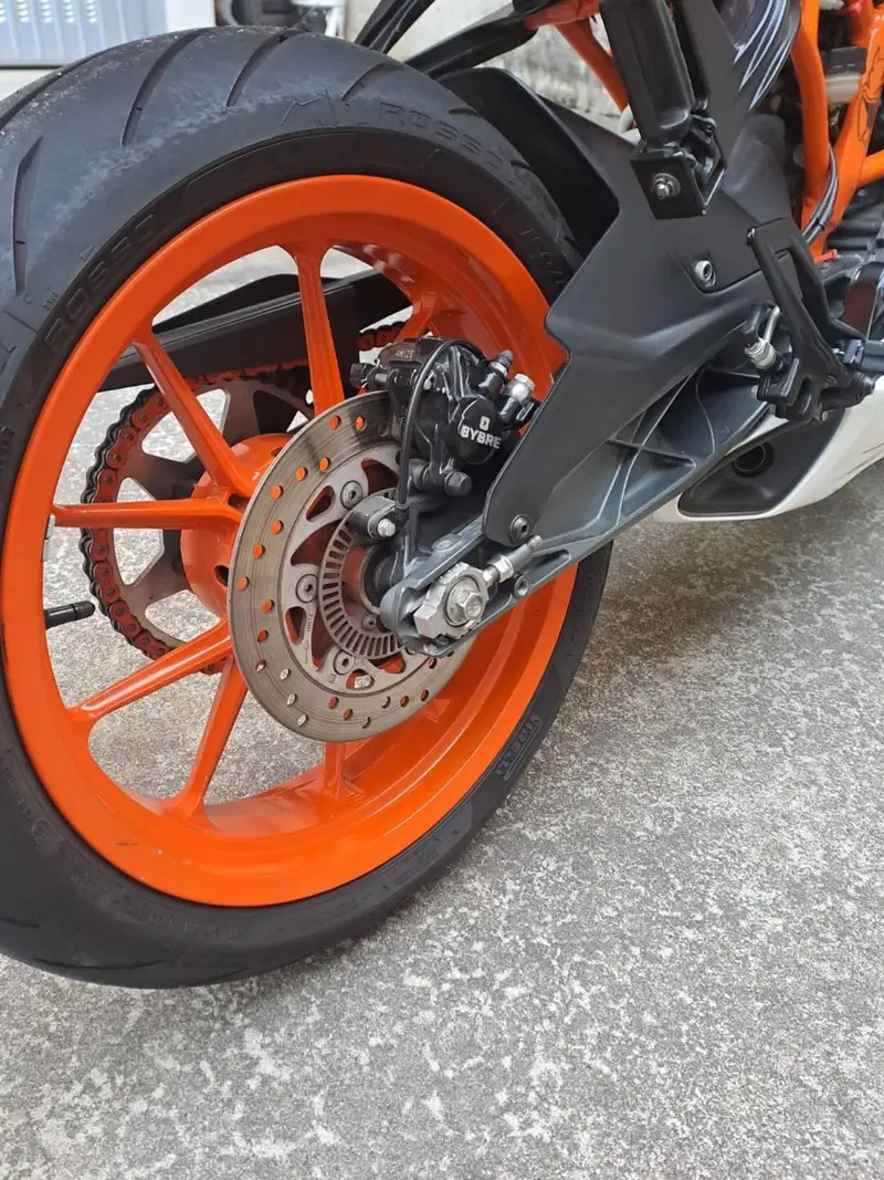 KTM RC 390 ABS (2015 - 16) (7)