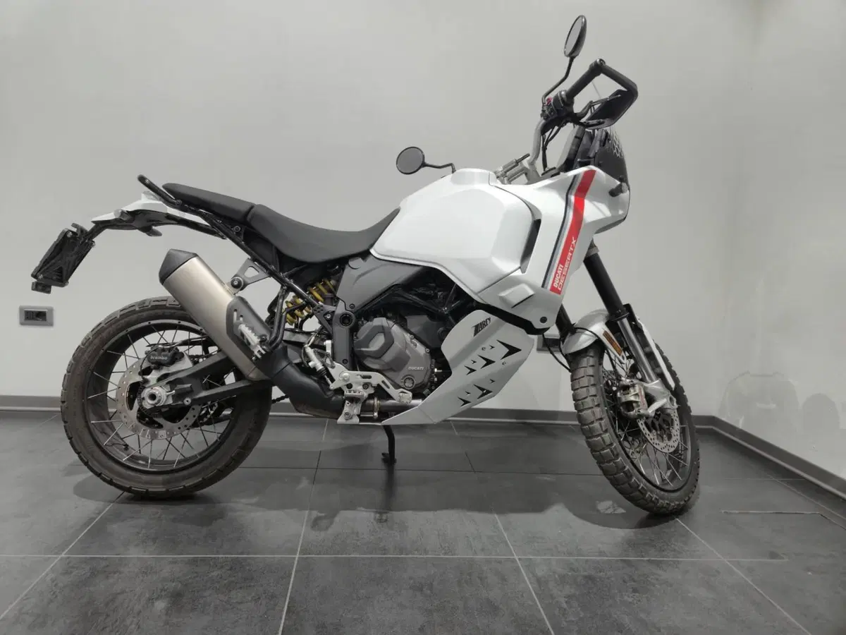 Ducati DesertX (2022 - 25)