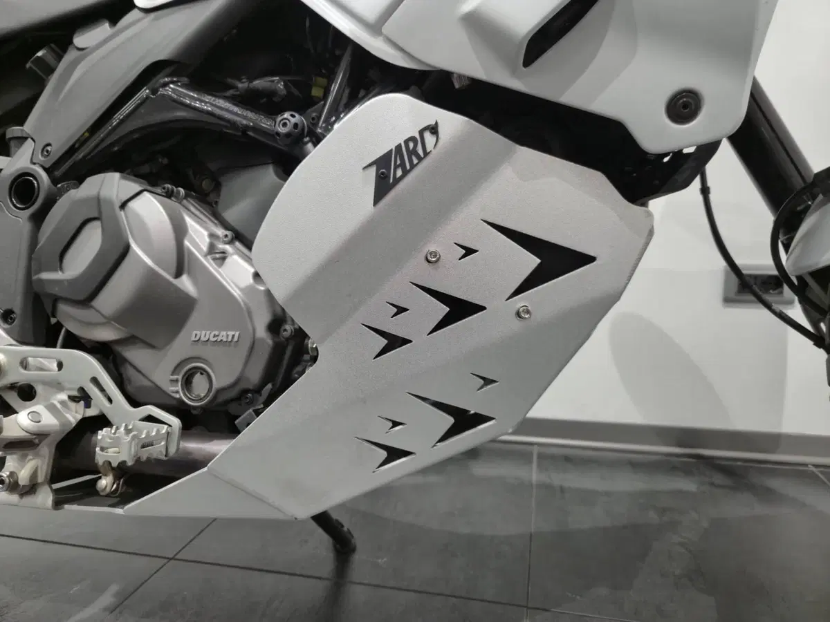 Ducati DesertX (2022 - 25) (11)