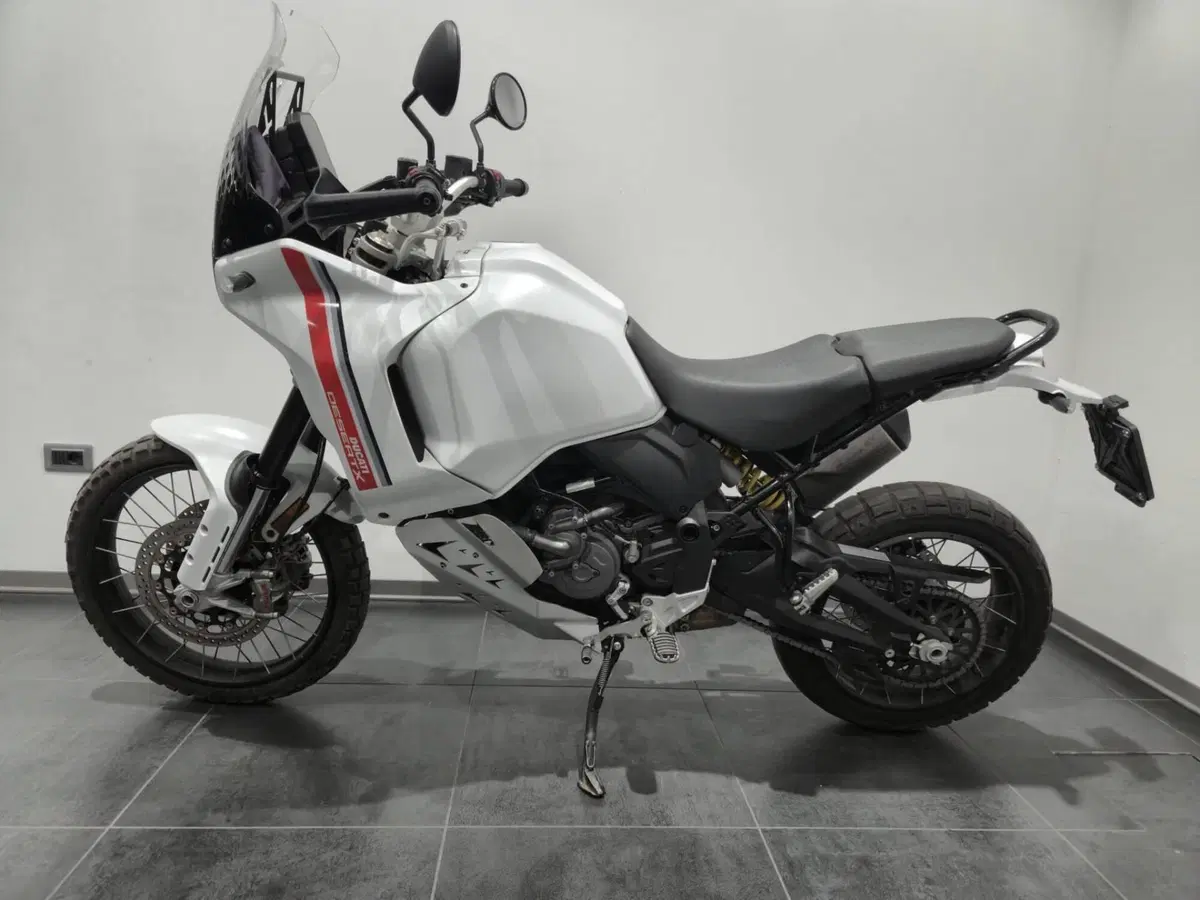 Ducati DesertX (2022 - 25) (2)