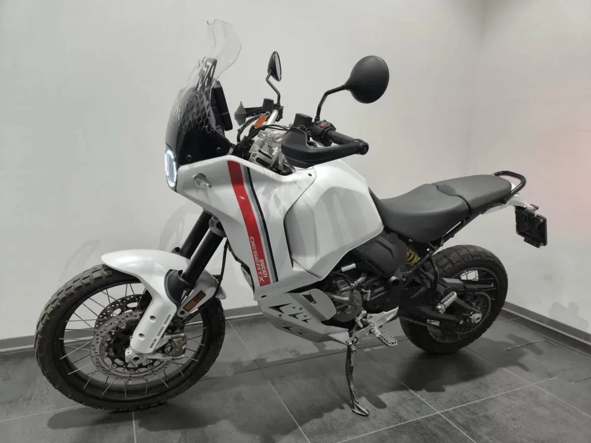 Ducati DesertX (2022 - 25) (4)