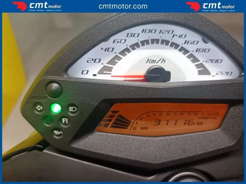 Kawasaki ER-6N (2009 - 11) (5)