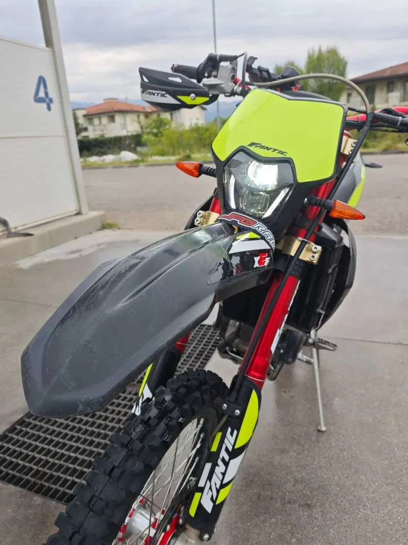 Fantic Motor XEF 250 Enduro Competition (2021) (3)