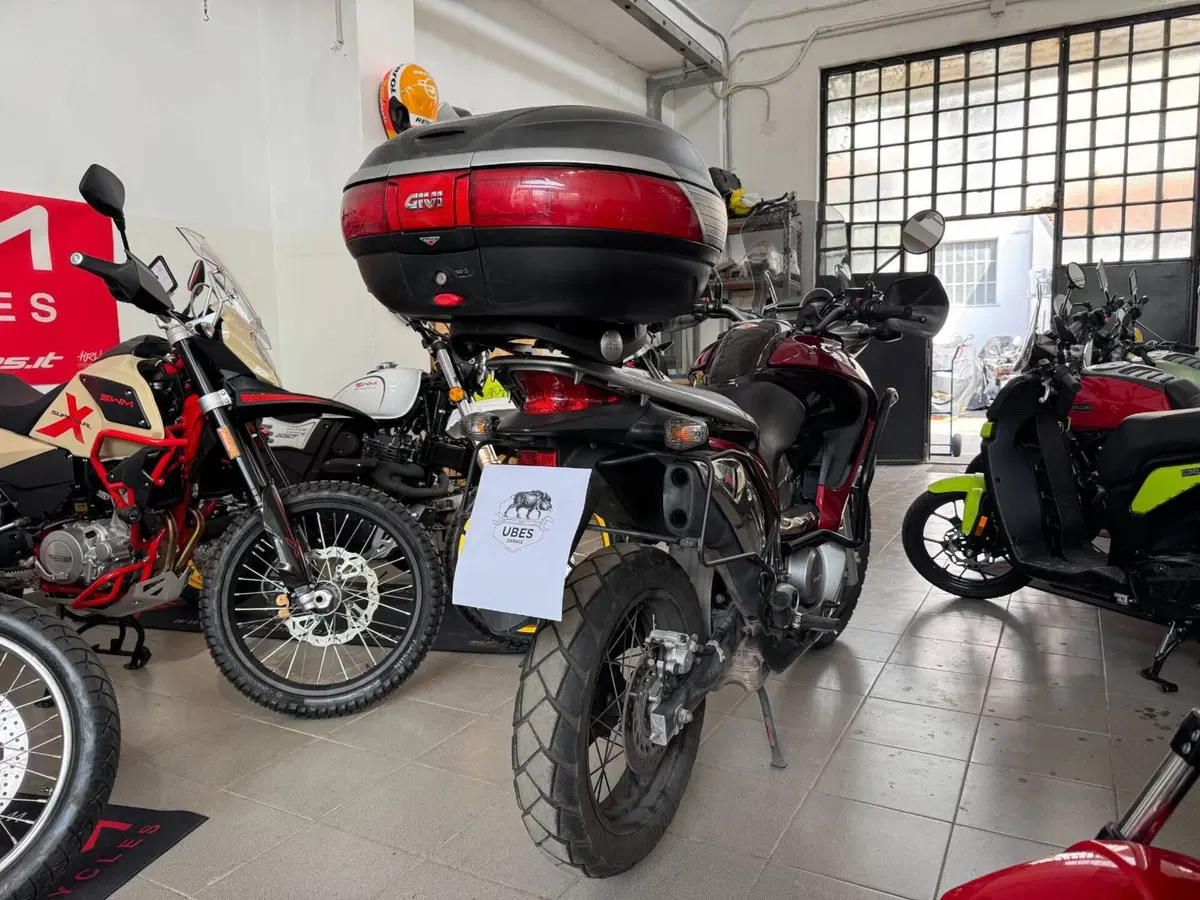 Honda Transalp XL 700 V (2007 - 2013) (4)
