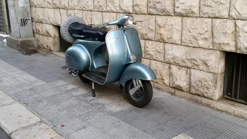 Piaggio Vespa vbbit  (2)