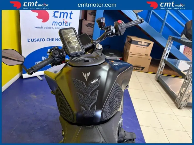 Yamaha MT-09 Y-AMT (2024 - 26) (11)