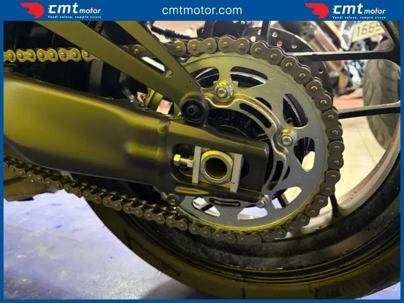 Yamaha MT-09 Y-AMT (2024 - 26) (12)