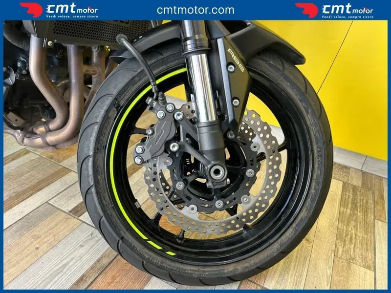 Kawasaki Z 900 (2021 - 24) (10)