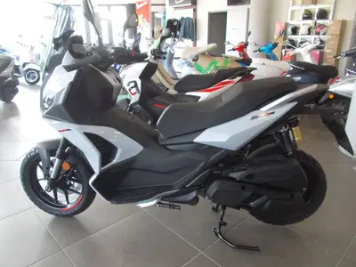 Aprilia SR GT 400 (2026) nuova