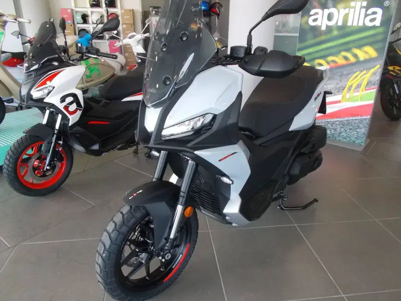 Aprilia SR GT 400 (2026) (2)