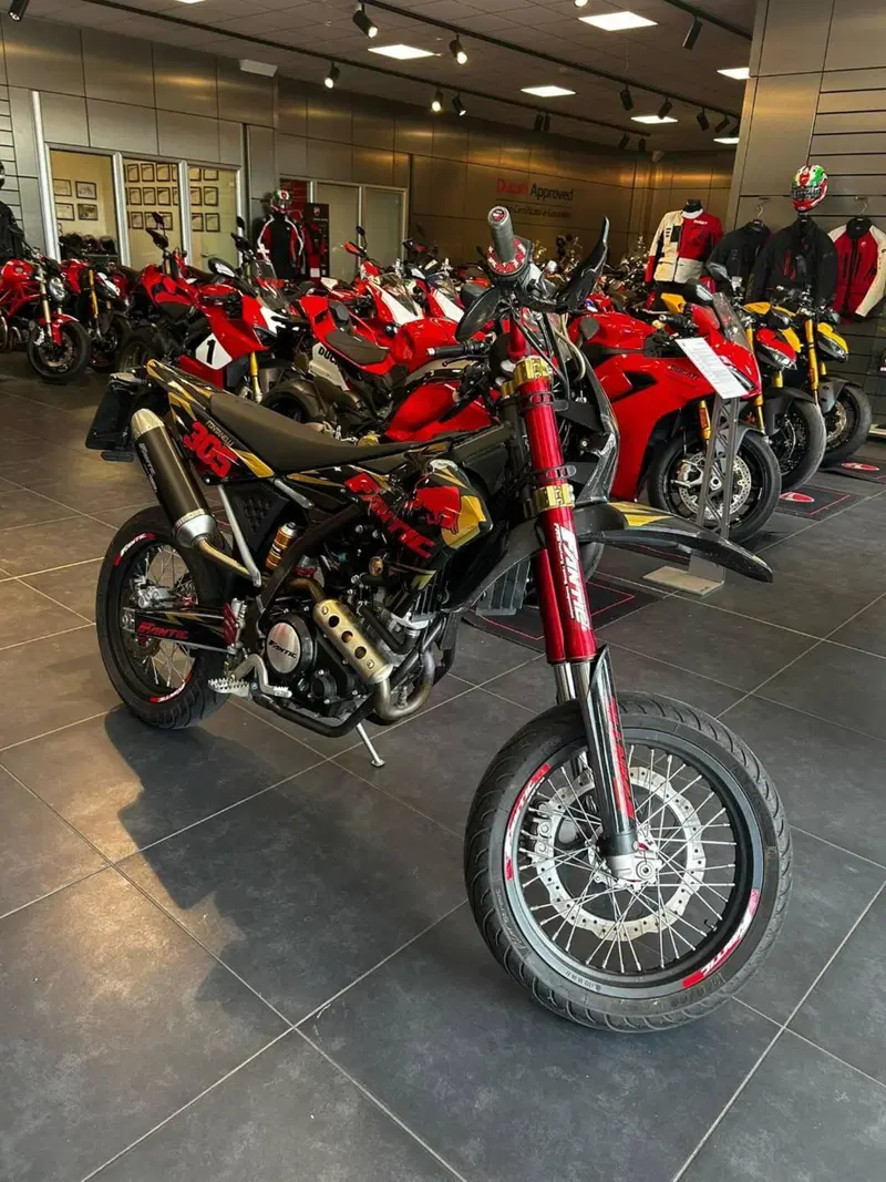 Fantic Motor XMF 125 Competition (2025 - 26) (2)