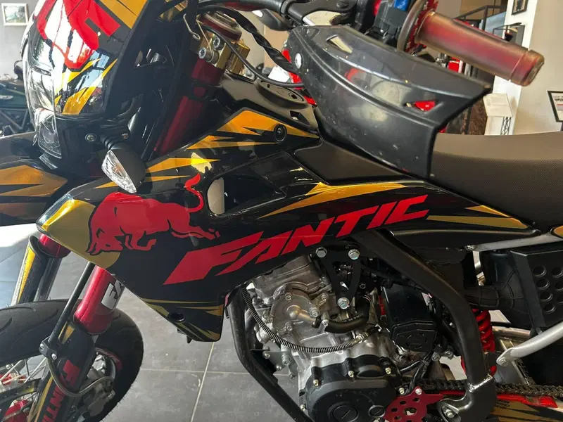 Fantic Motor XMF 125 Competition (2025 - 26) (5)