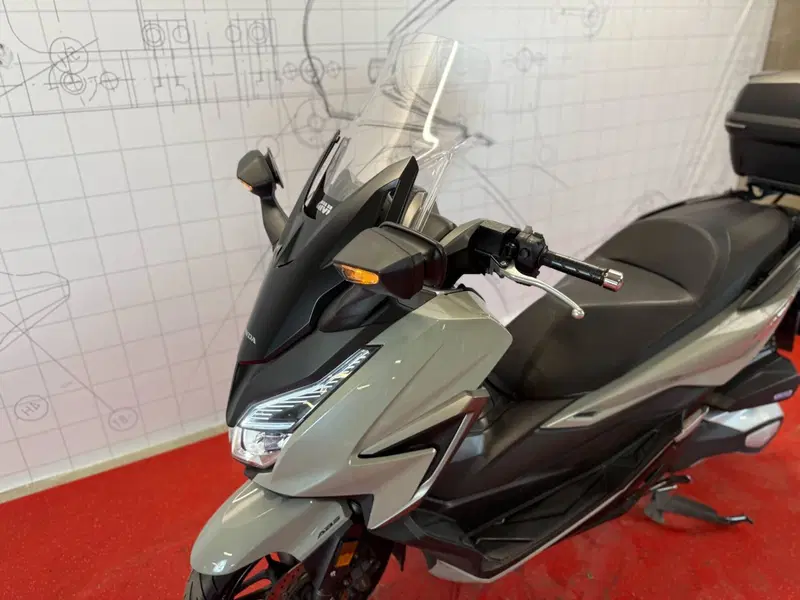 Honda Forza 350 (2022 - 24) (14)