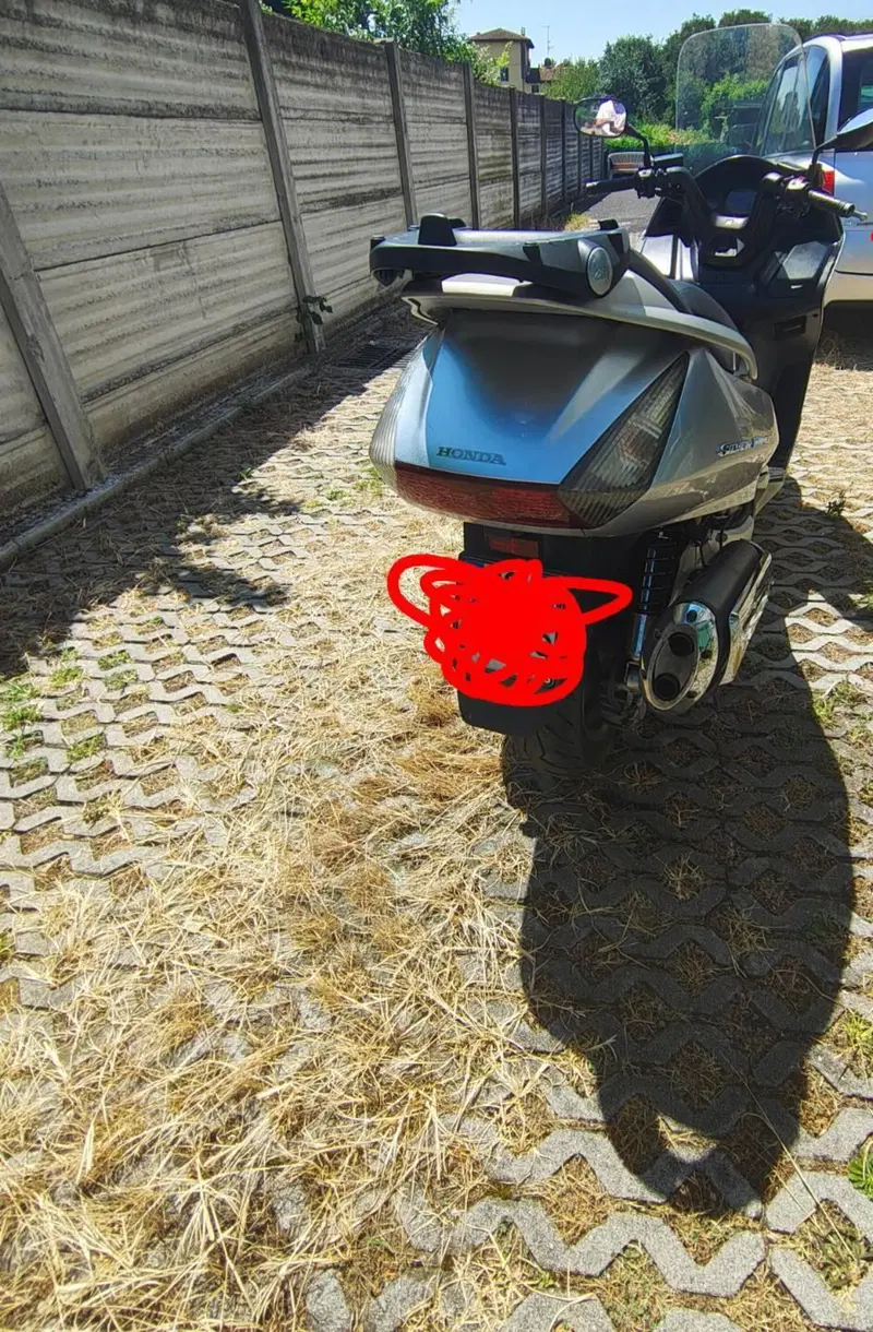 Honda Silver Wing 600 (2005 - 09) (5)