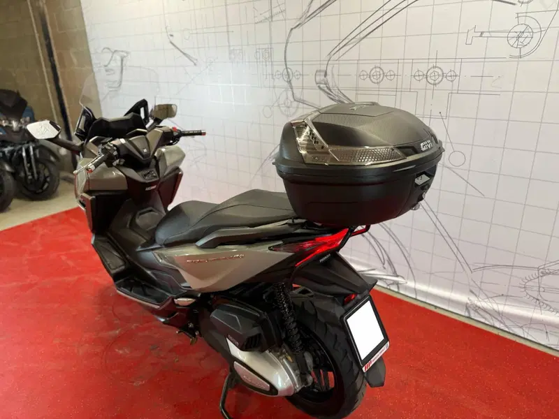 Honda Forza 350 (2022 - 24) (16)