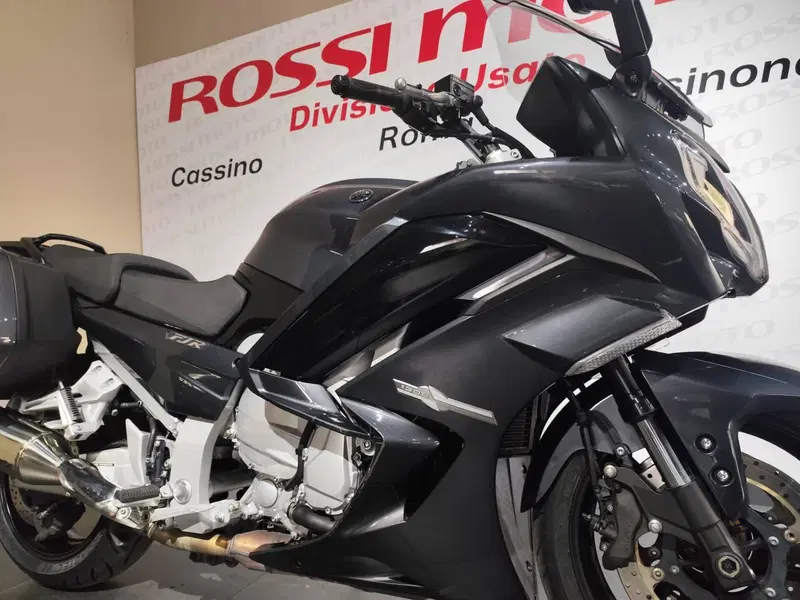 Yamaha FJR 1300 AE (2016 - 20) (3)